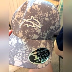 NWT Pukka Grey Flex fit Tech LTWT OS Adjustable Cap